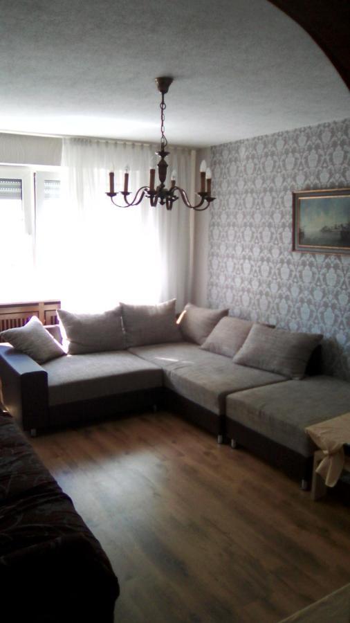 Mosel Ferienwohnung Zell an der Mosel Esterno foto
